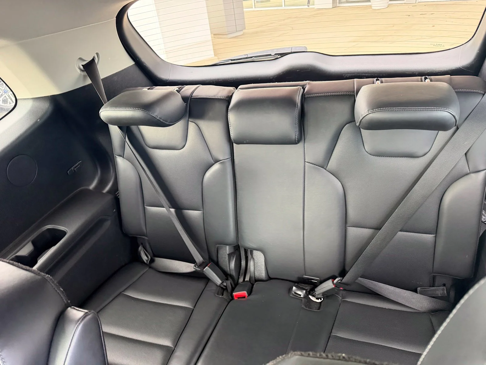 Used 2025 Black Kia S image 19