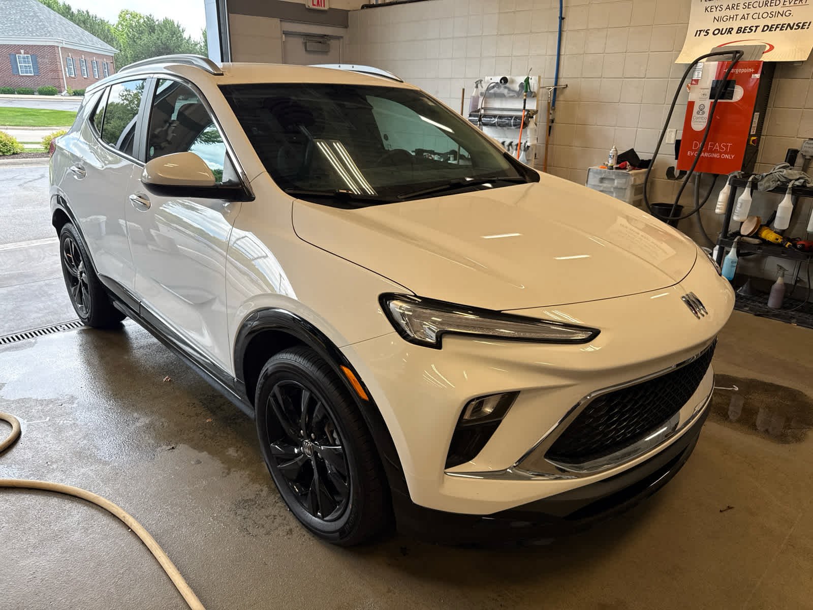 2024 Buick Encore GX Sport Touring's photo