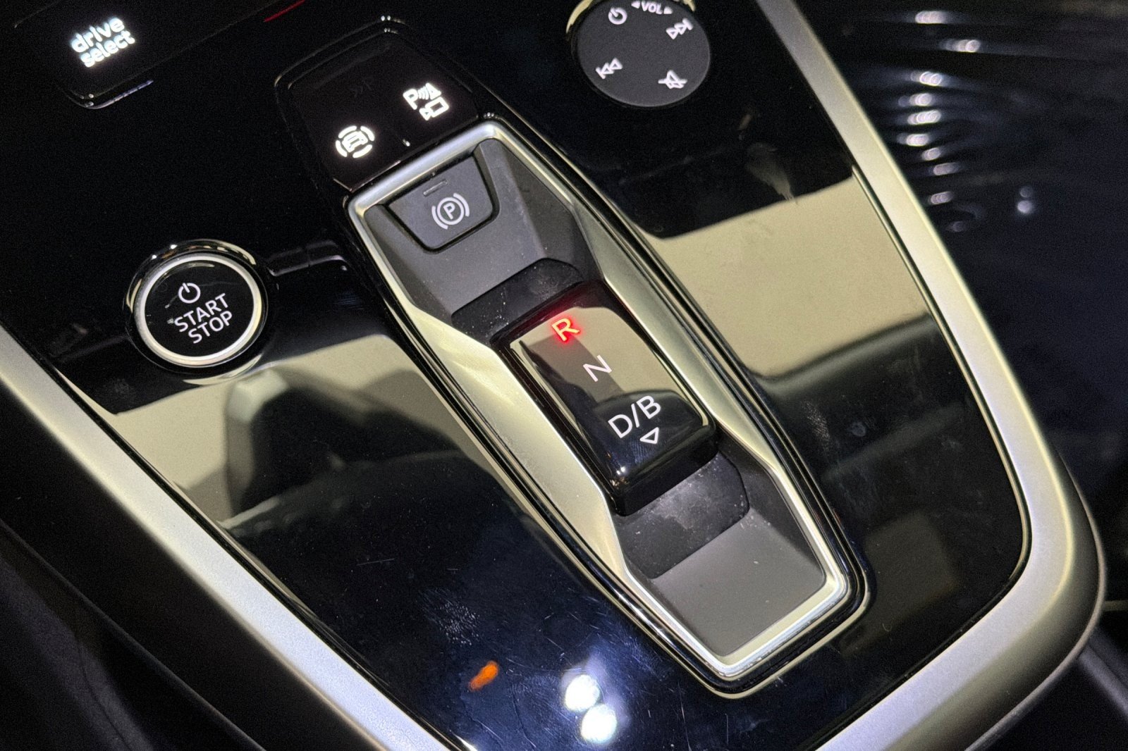 Used 2023 Mythos Black Metallic Audi Premium 50 quattro image 20