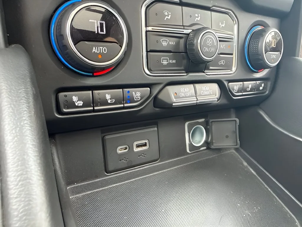 Used 2021 BLACK Chevrolet High Country image 39