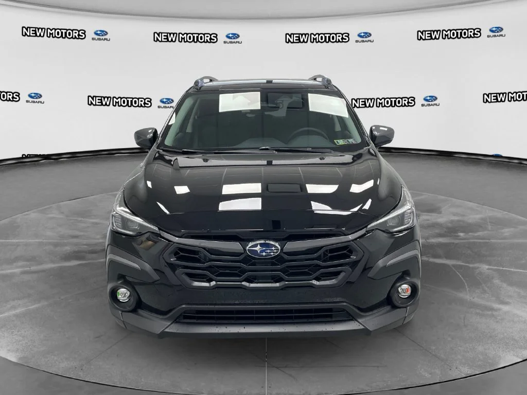 Used 2025 Crystal Black Silica Subaru Limited image 10