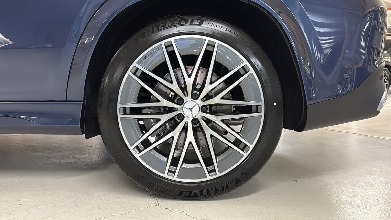 New 2026 Twilight Blue Metallic Mercedes-Benz AMG® GLE 53 image 11