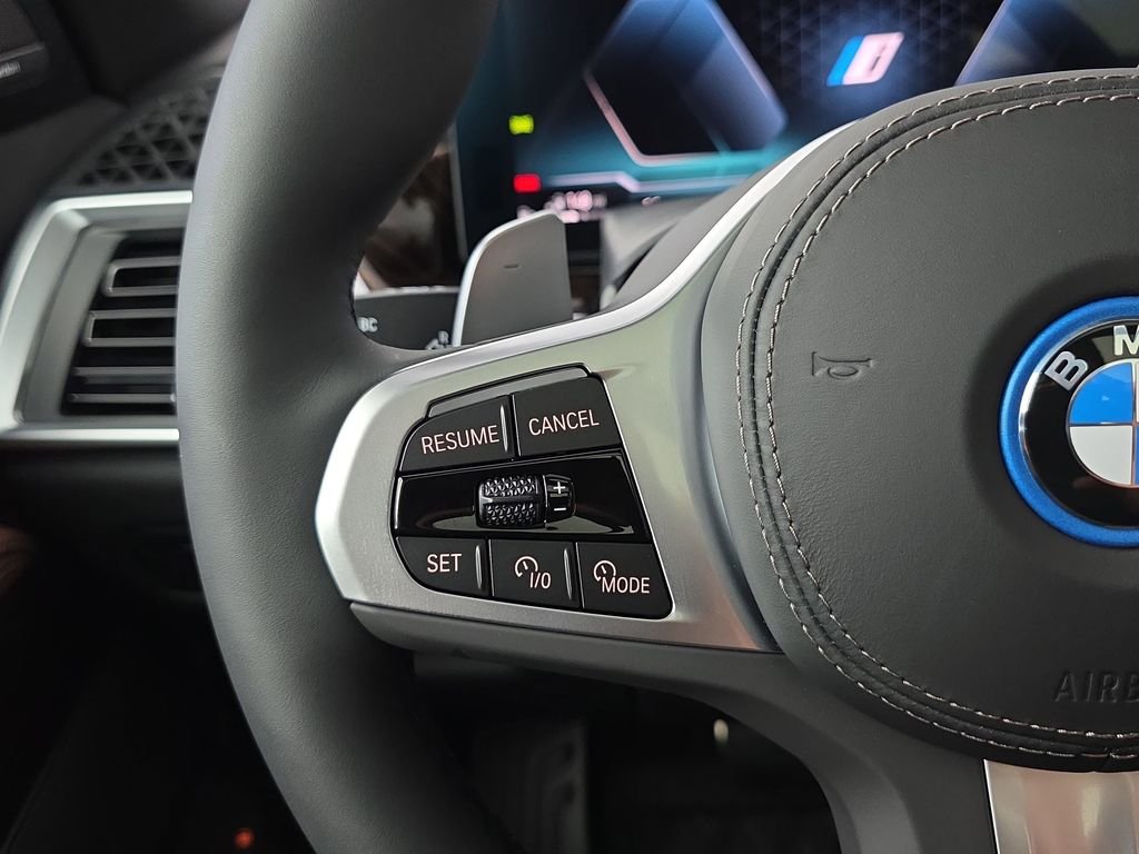 2026 BMW X5 50e - Photo 17