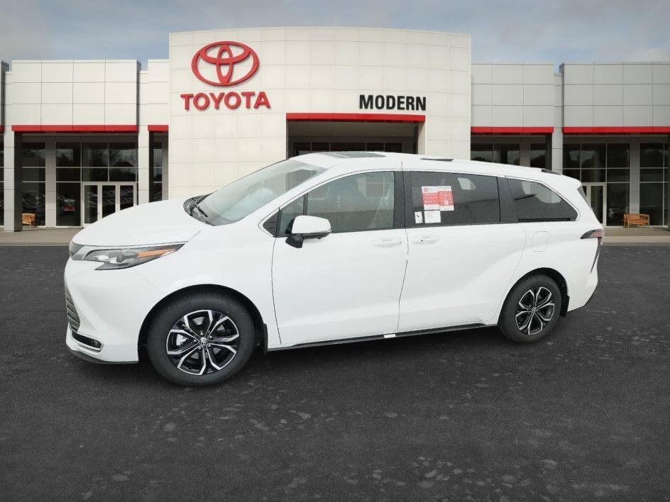 New 2026 Wind Chill Pearl Toyota Platinum image 5