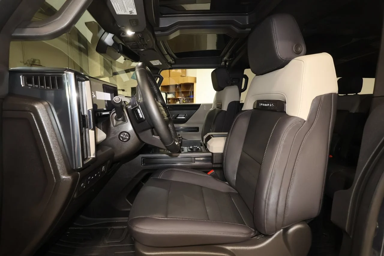 Used 2026 Graphite Blue Metallic GMC 2X image 21