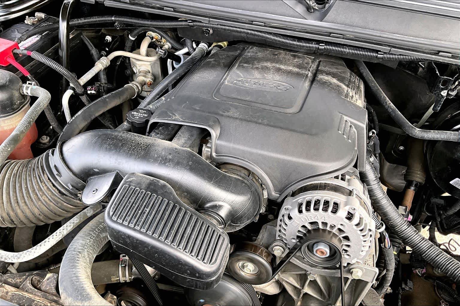 Used 2013 Black Chevrolet LT image 31