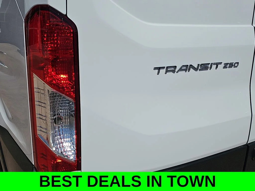 New 2025 Oxford White Ford Cargo Van image 40