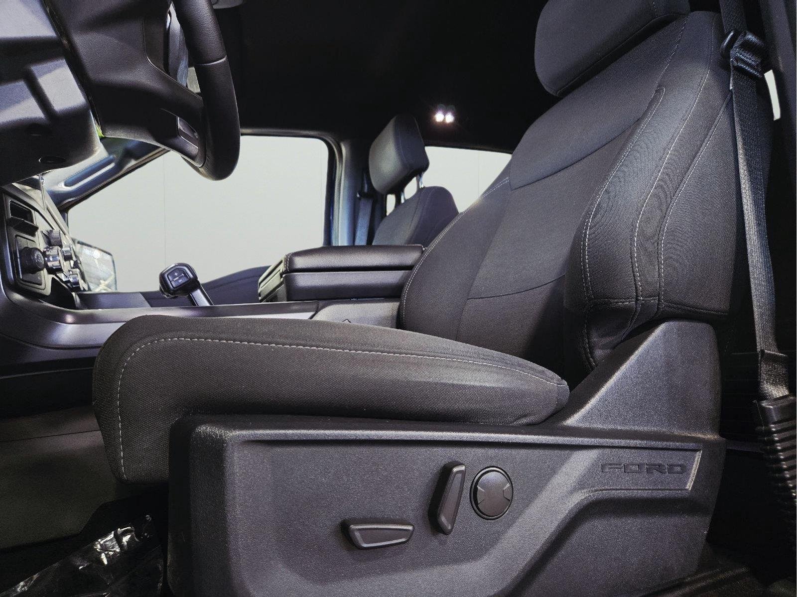 Used 2024 Blue Ford XLT image 14