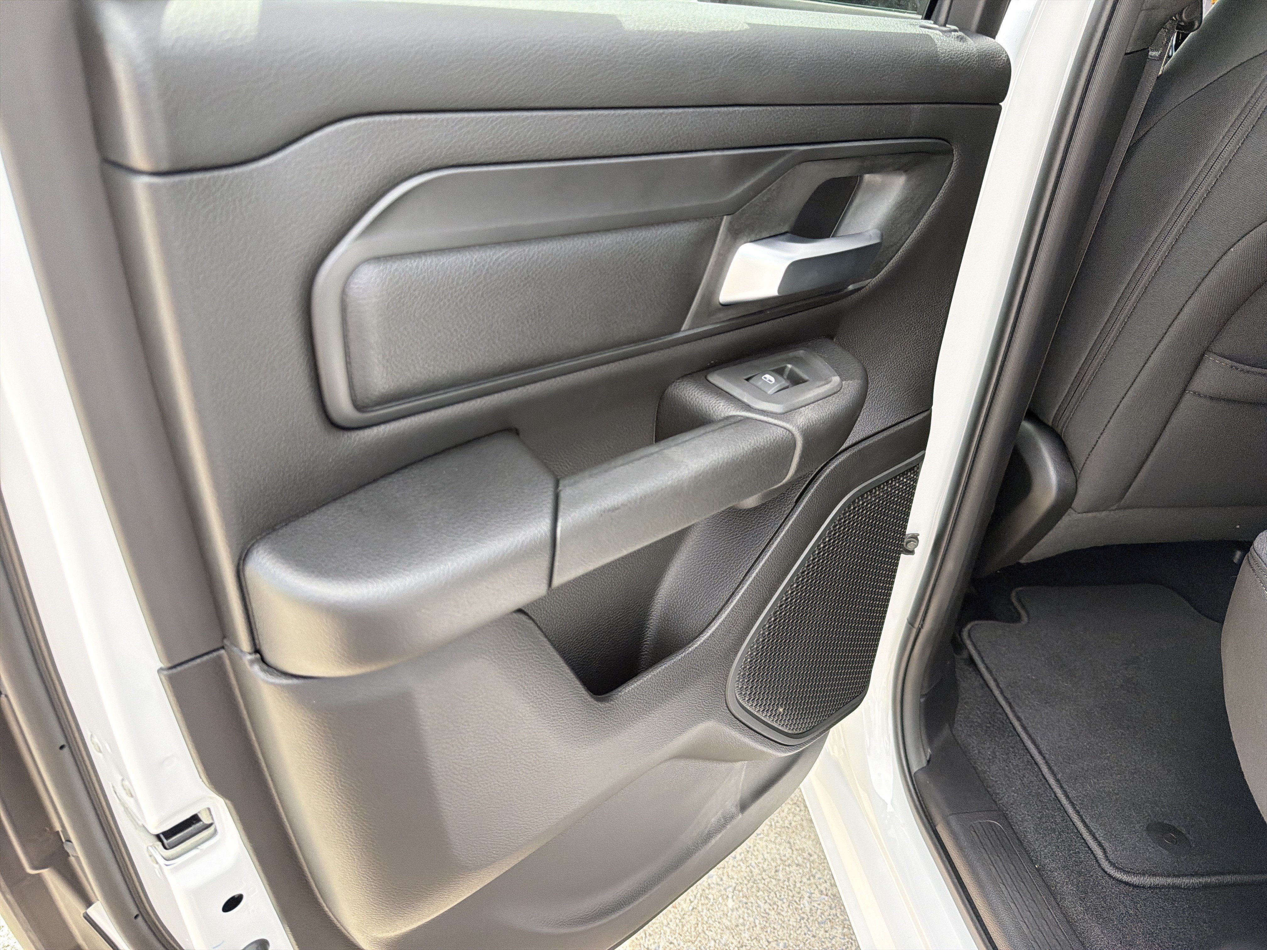 New 2026 Bright White Clearcoat RAM Tradesman image 20
