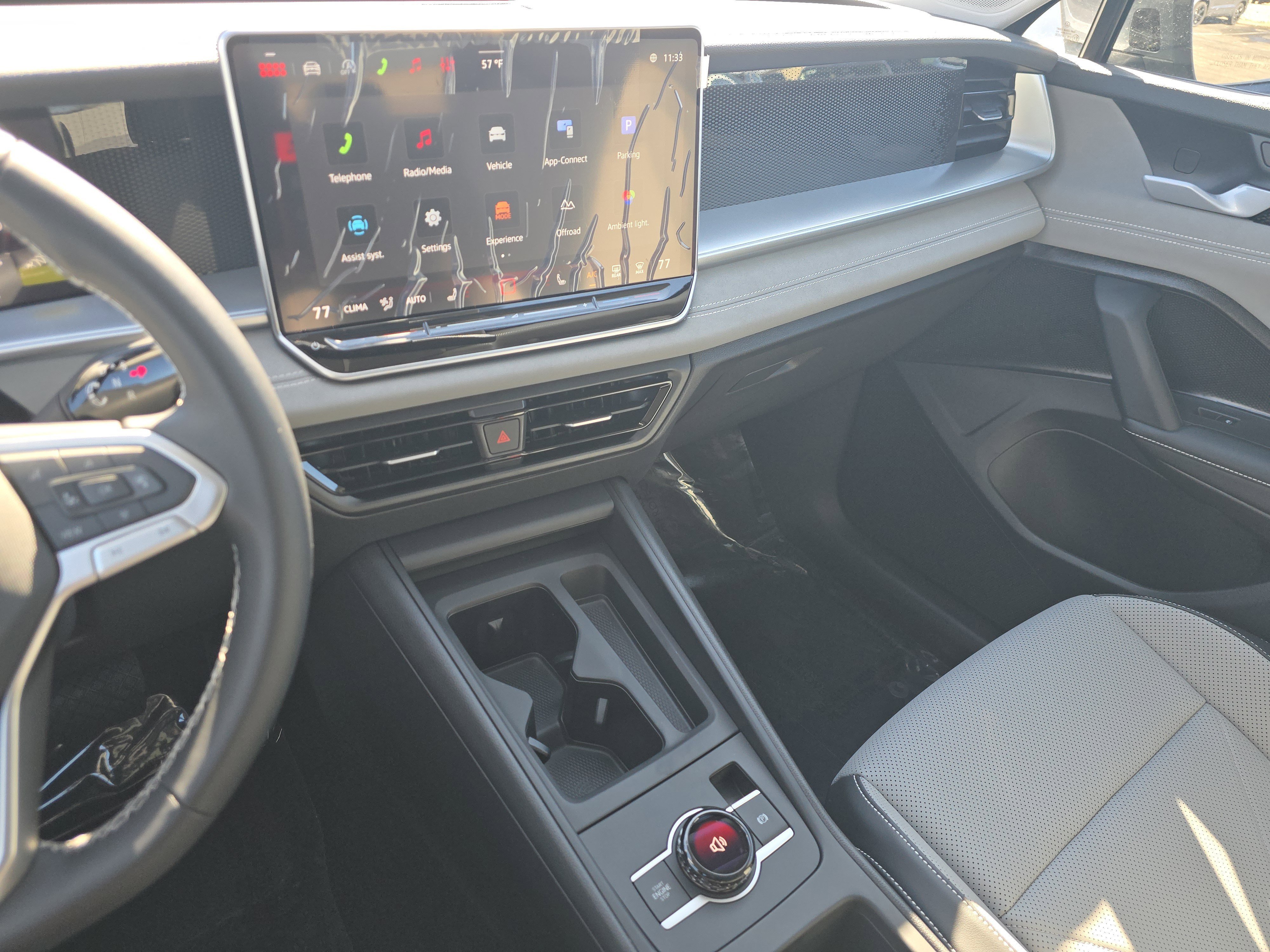 New 2026 Platinum Gray Metallic Volkswagen SE image 23