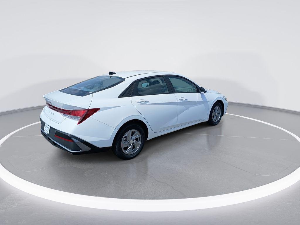 New 2026 White Hyundai SE image 8