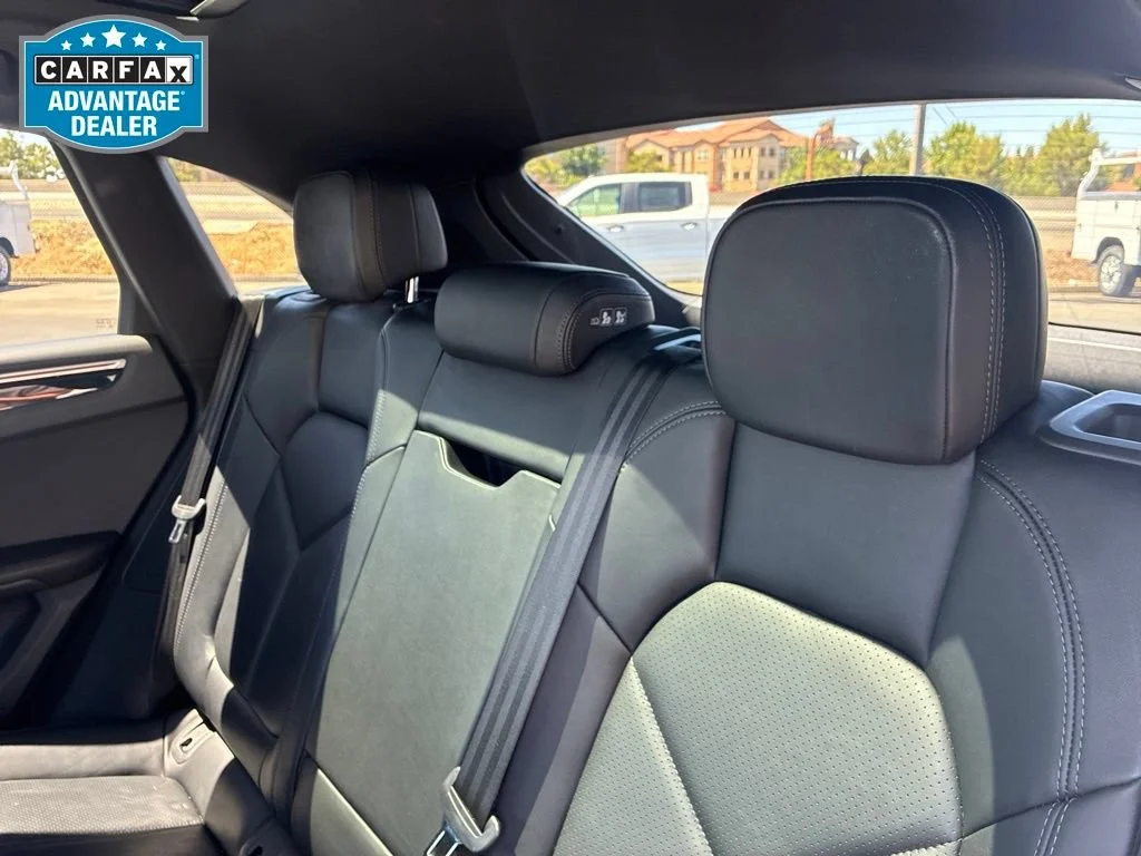 Used 2024  Porsche  image 18