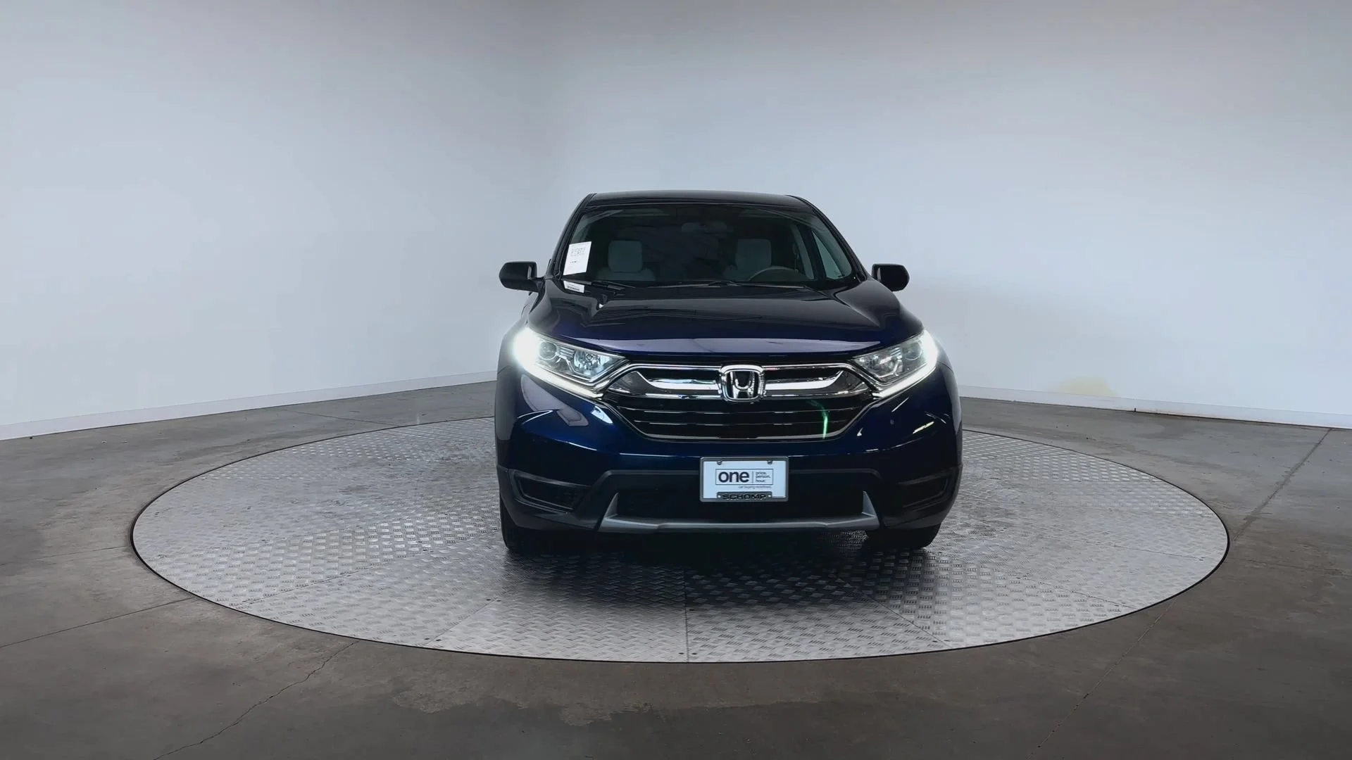 Used 2018 Obsidian Blue Pearl Honda LX image 3