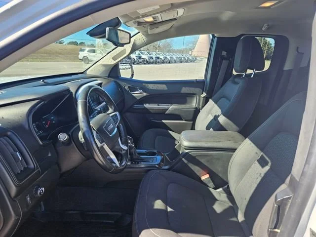 Used 2022 Summit White GMC Elevation image 9