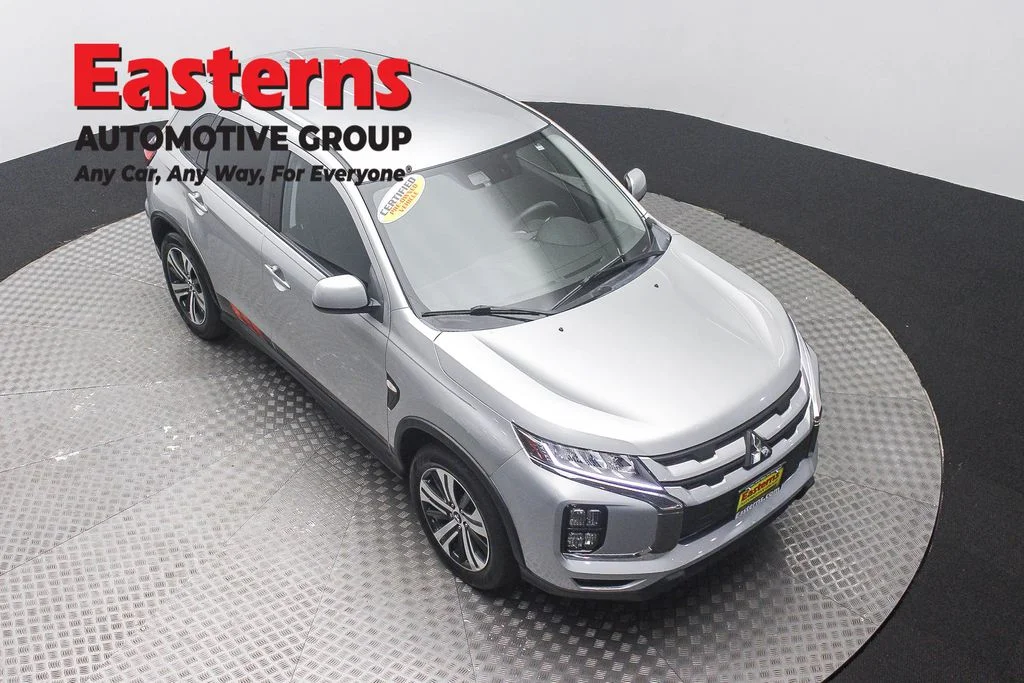 Used 2021 Silver Mitsubishi 2.0 ES image 3