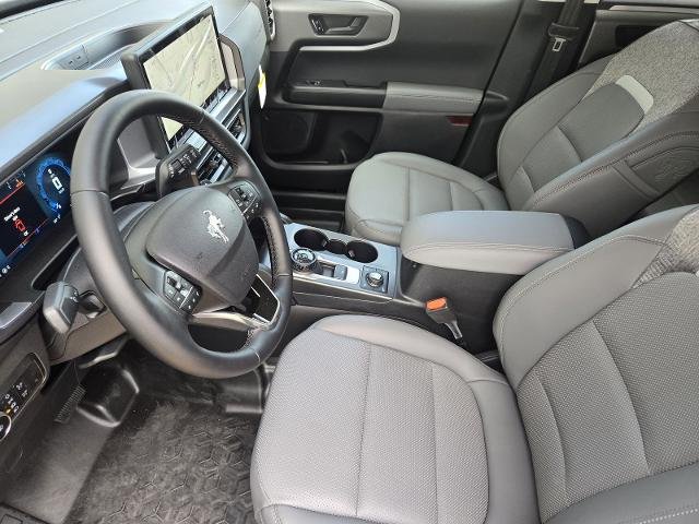 New 2026 Azure Gray Metallic Tri-Coat Ford Badlands® image 28