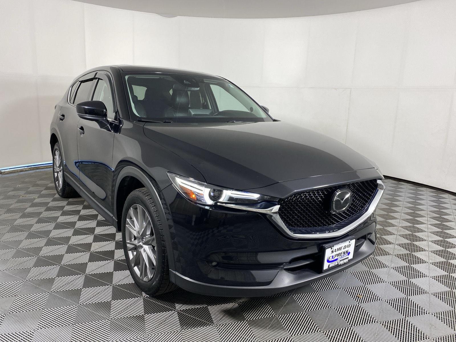 Used 2021 Jet Black Mica Mazda Grand Touring image 18