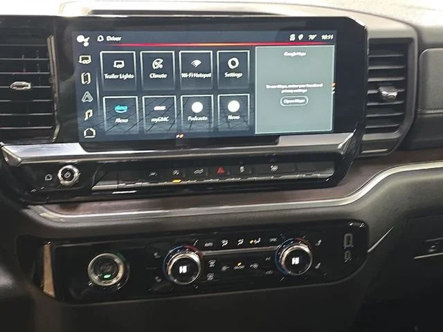 2024 GMC Sierra 1500 SLT - Photo 23