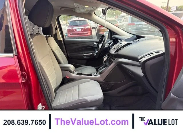 Used 2016 Red Ford SE image 13