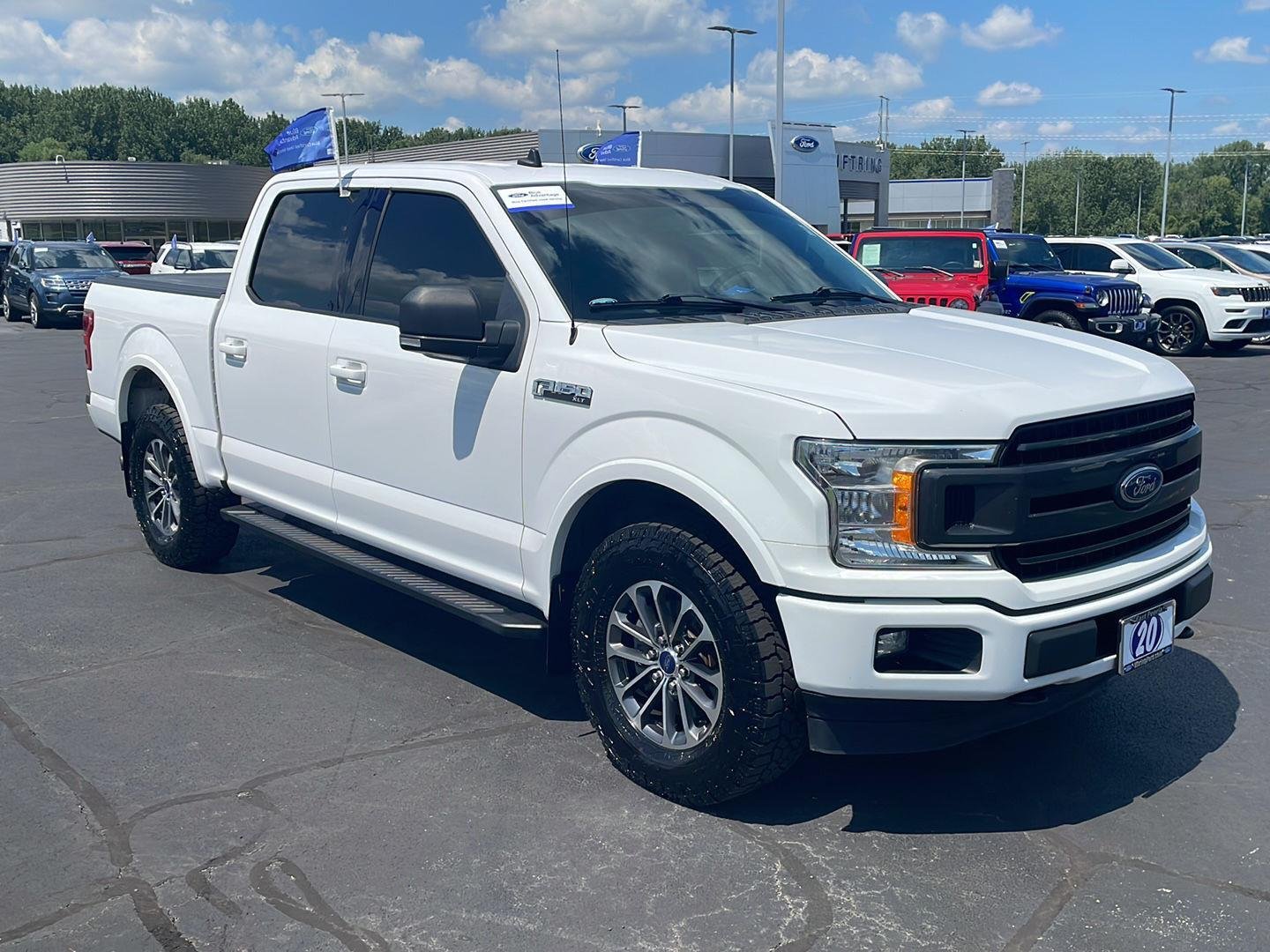 Certified Used 2020 Oxford White Ford XLT image 9