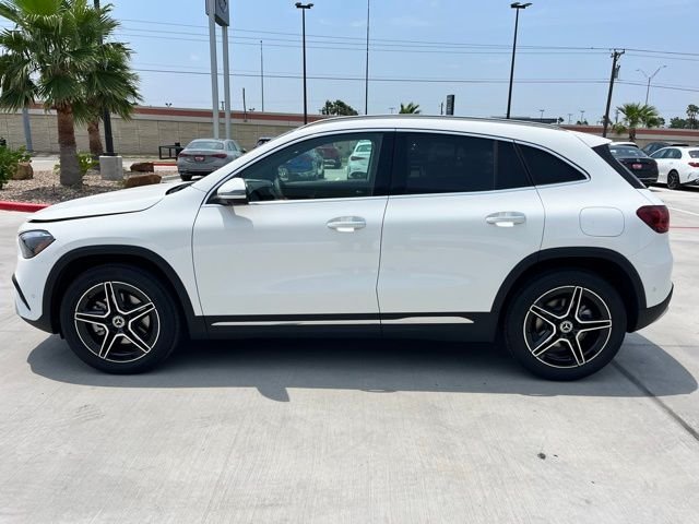 New 2026 Polar White Mercedes-Benz GLA 250 image 4