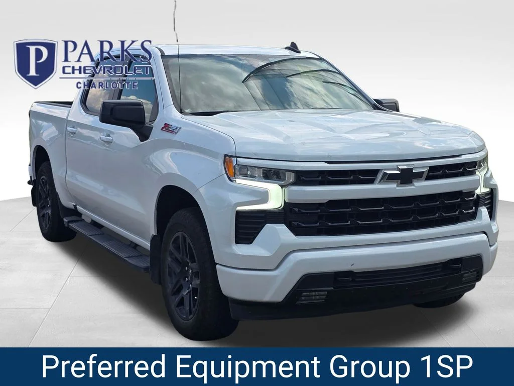 Used 2025 White Chevrolet RST image 1