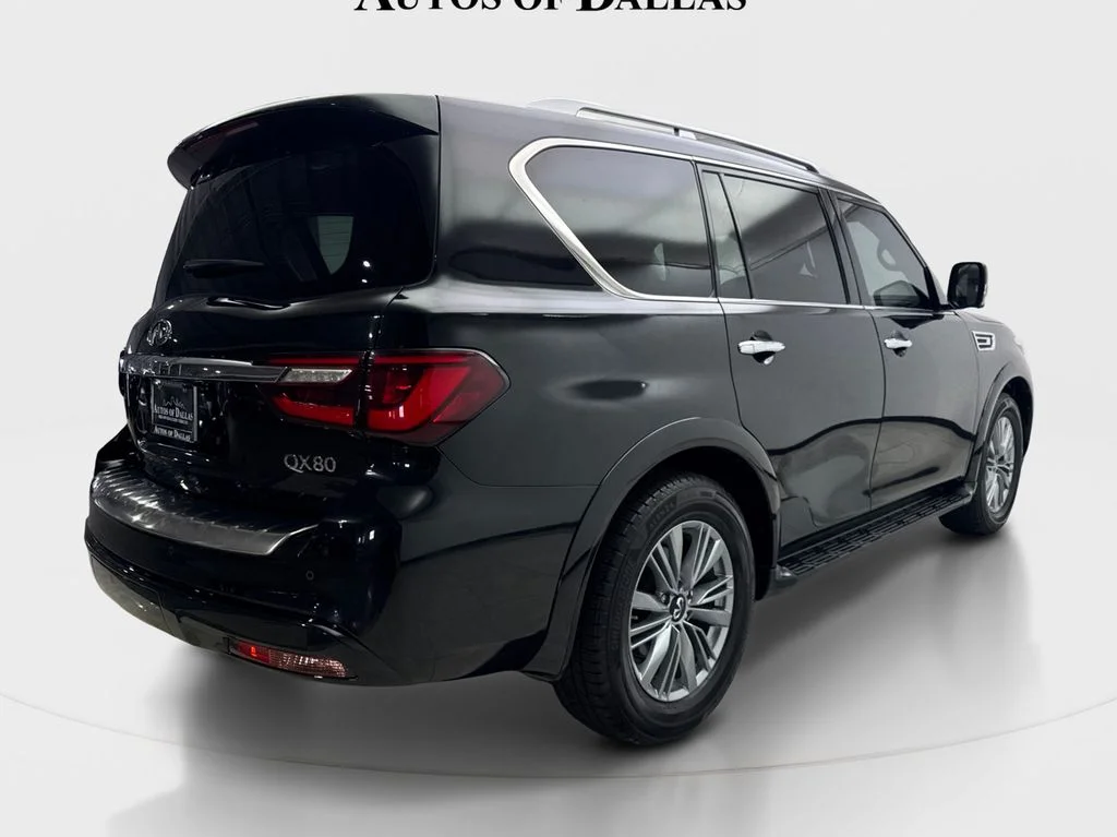 Used 2023 Black INFINITI LUXE image 6