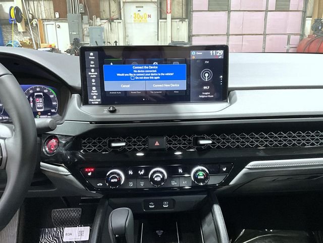 2025 Honda Accord Hybrid EX-L - Photo 16