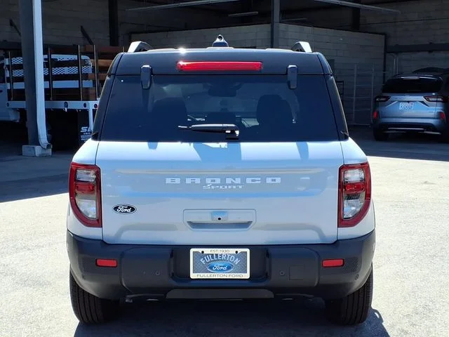 New 2026 Space White Metallic Ford Outer Banks image 4