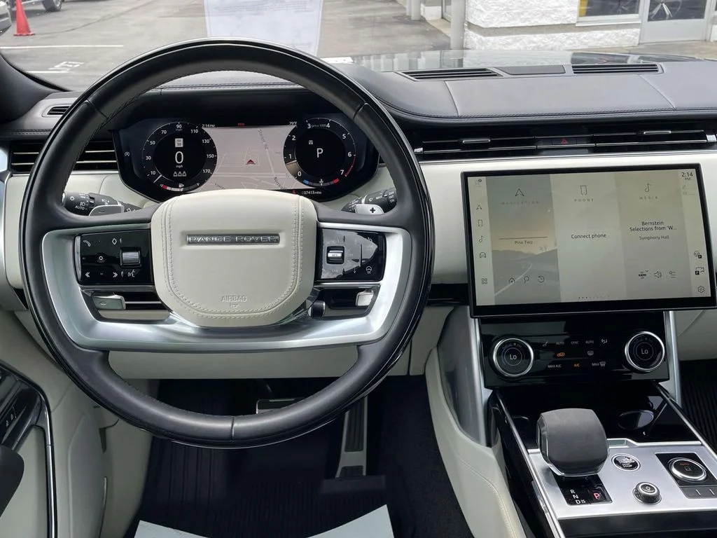 2023 Land Rover Range Rover SE - Photo 24