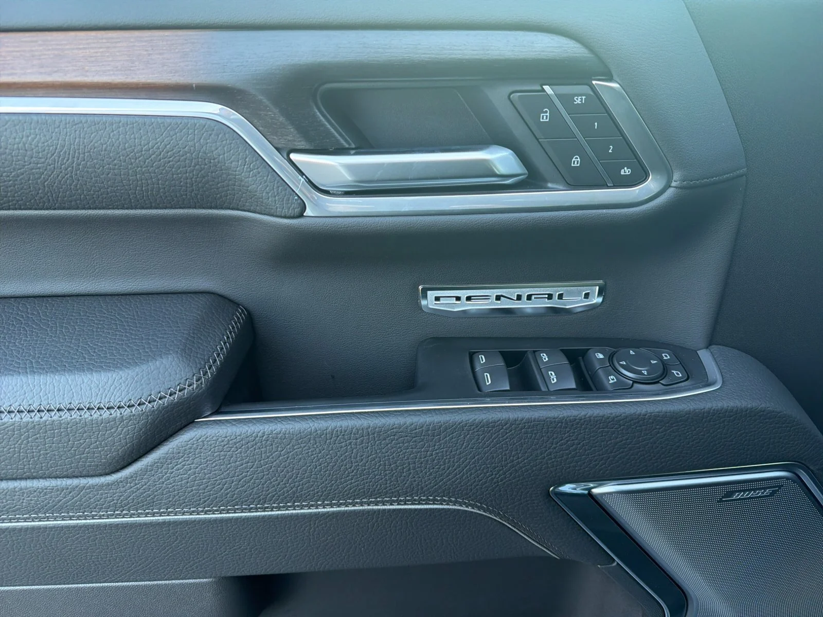 2026 GMC Sierra 1500 Denali - Photo 10