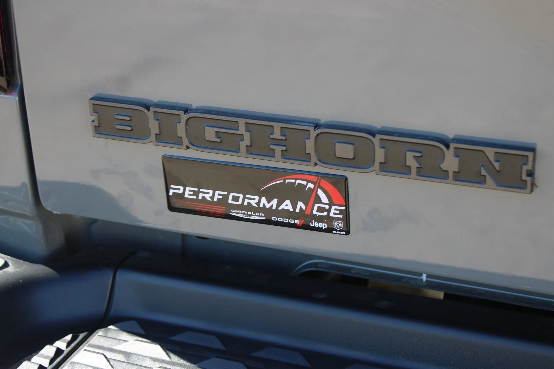 New 2026 Ceramic Gray Clear-Coat Exterior Paint RAM BIG HORN CREW CAB 4X4 image 21