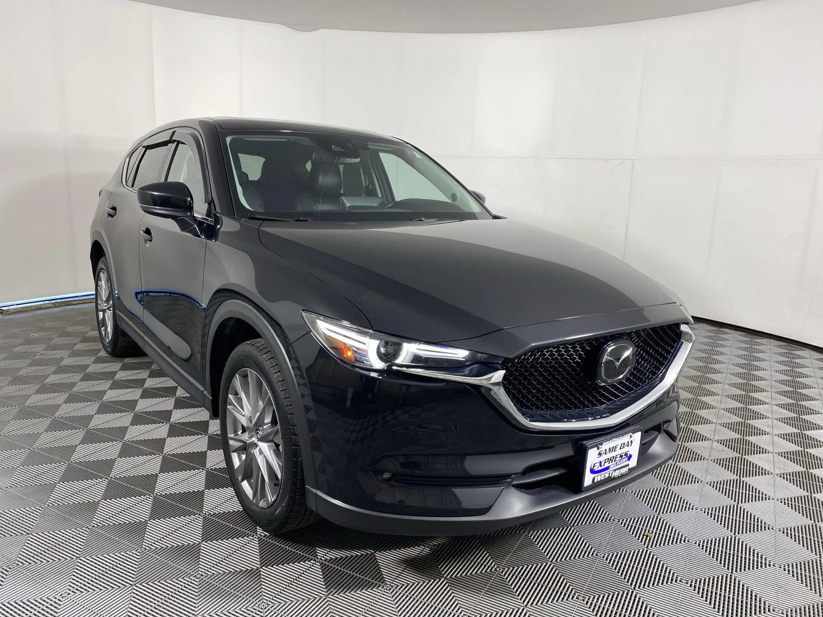 Used 2021 Jet Black Mica Mazda Grand Touring image 18