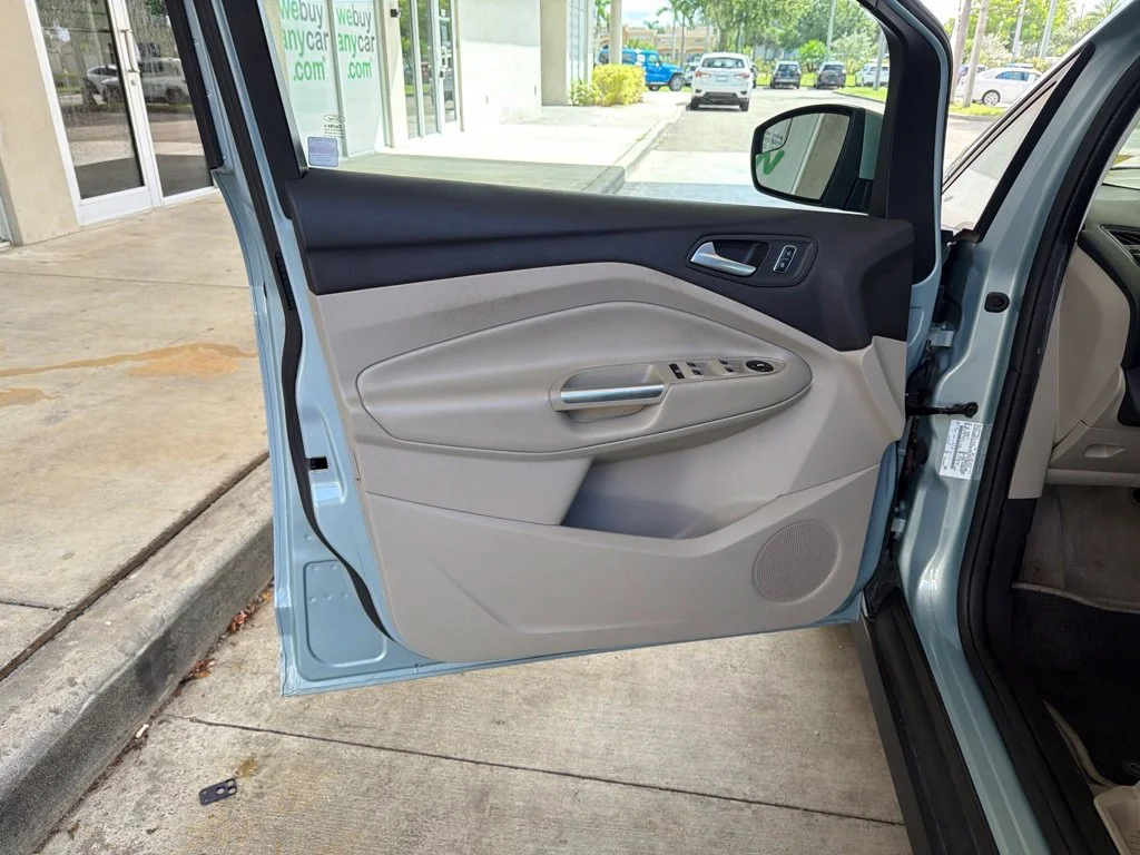 Used 2014 White Ford SE image 37