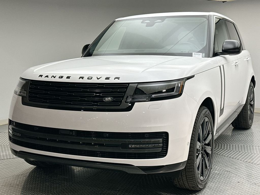 2026 Land Rover Range Rover 3.0 PHEV SE SWB's photo