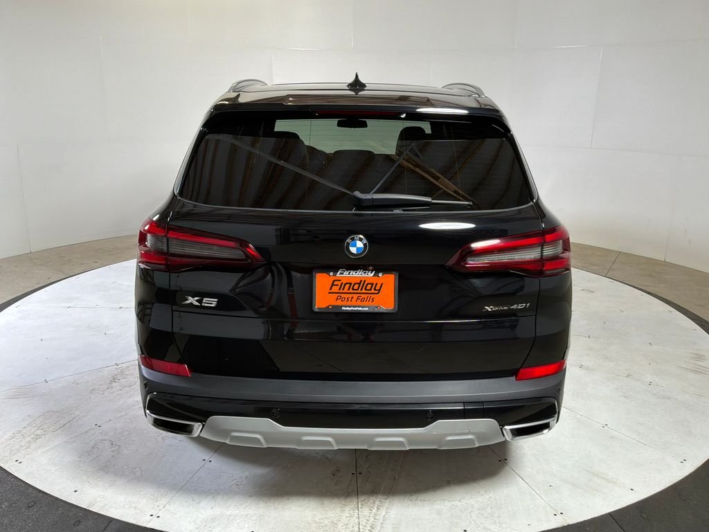 Used 2022 Black BMW xDrive40i image 6