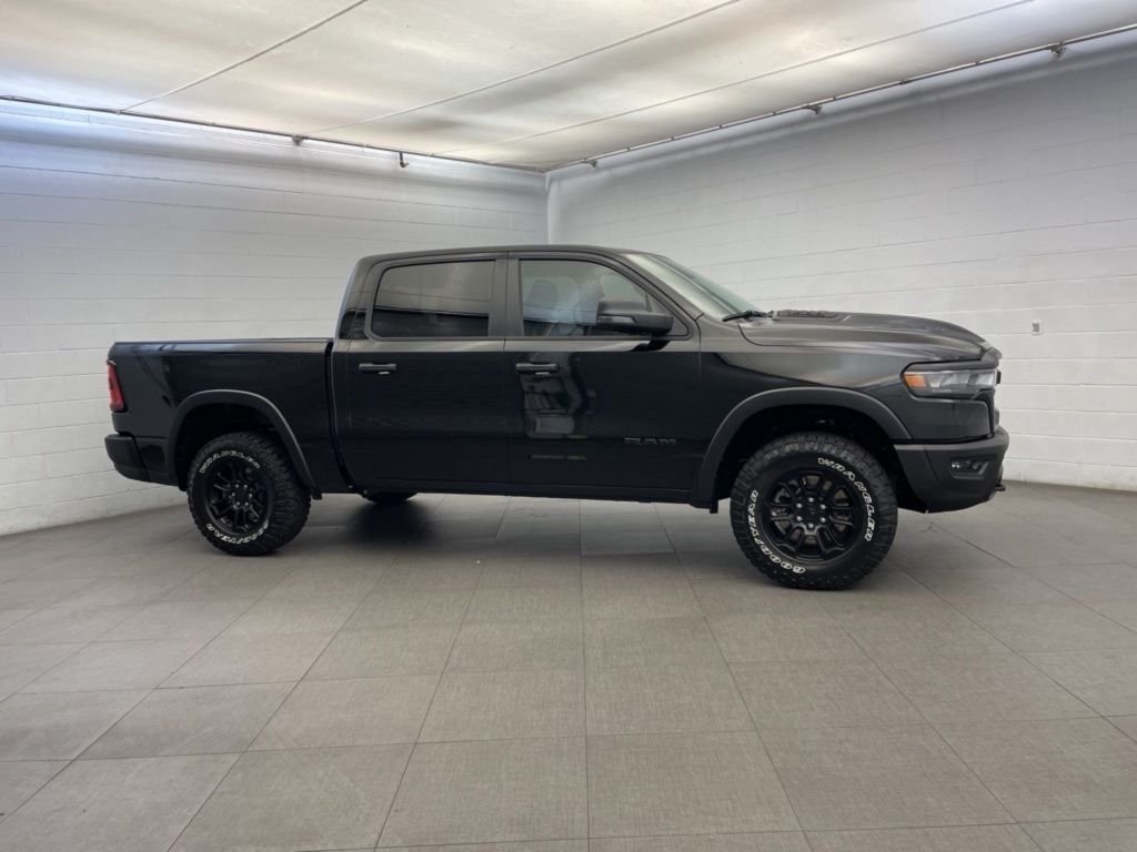 New 2026 Diamond Black Crystal Pearl-Coat Exterior Paint RAM Rebel image 2