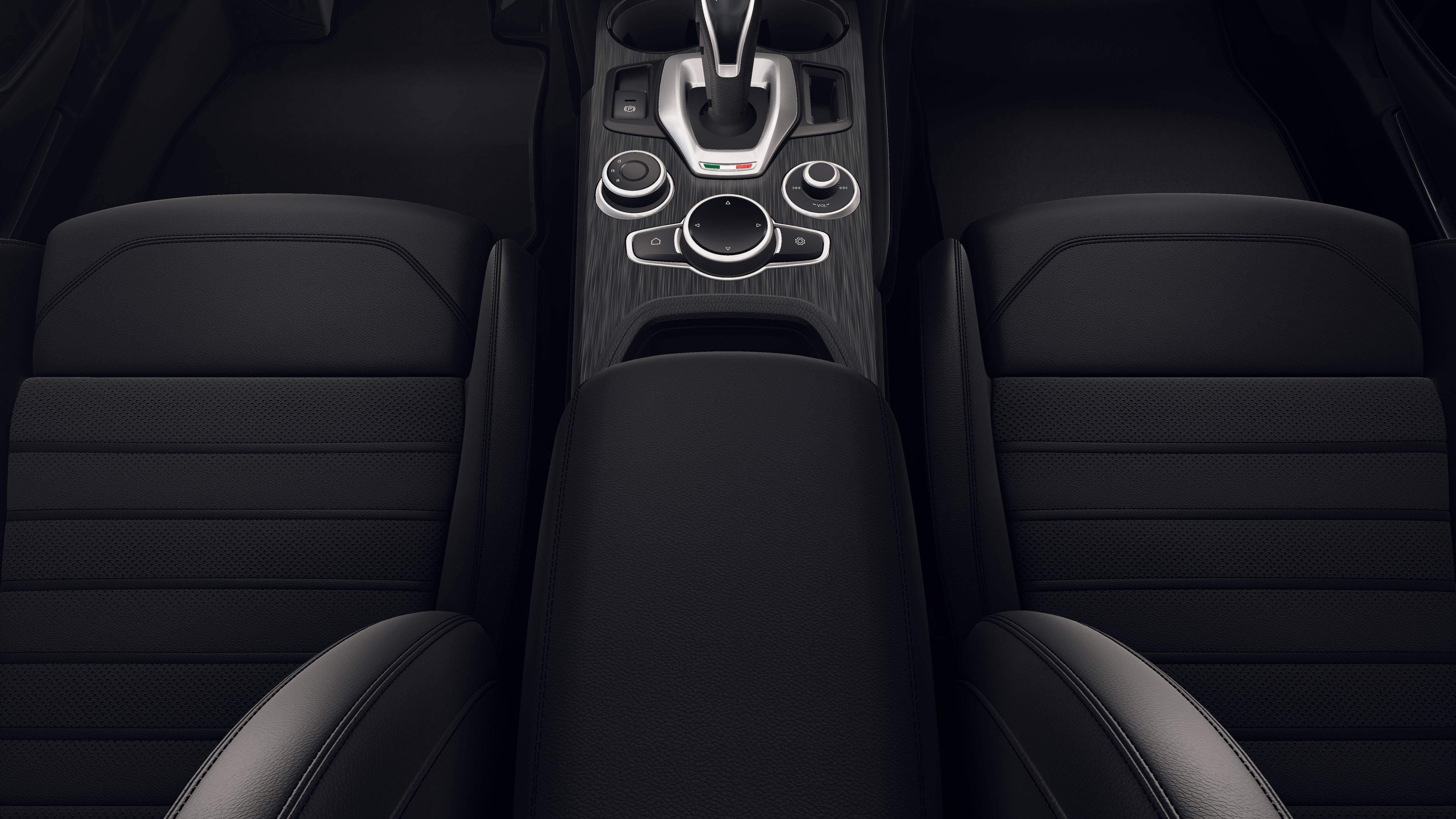 New 2026 Milano White Exterior Paint Alfa Romeo Base image 16