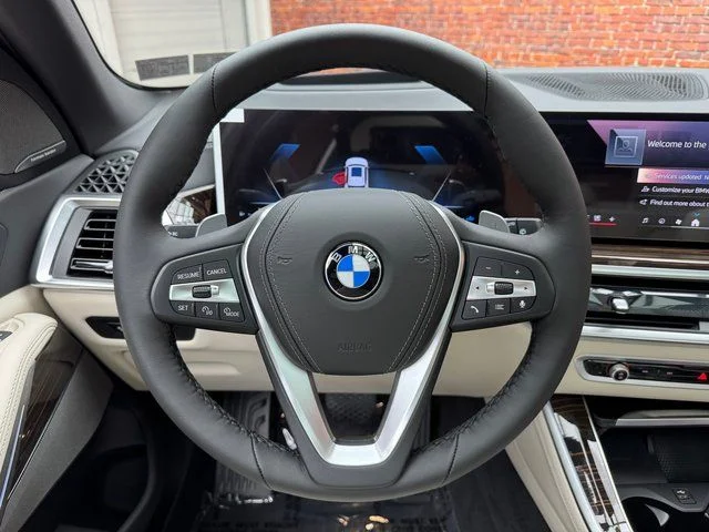 Used 2026 White BMW xDrive40i image 14