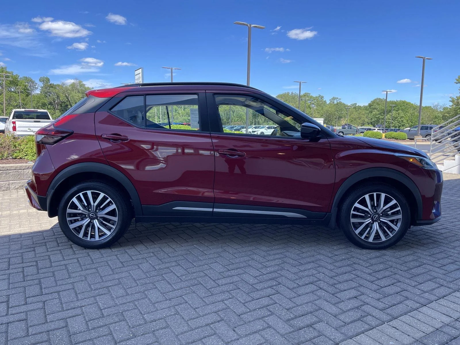 Used 2023 Scarlet Ember Tintcoat Nissan SR image 6
