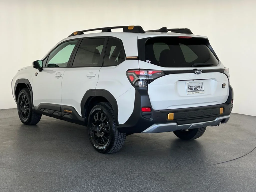 New 2026 CRYSTAL WHITE PEARL Subaru Wilderness image 7