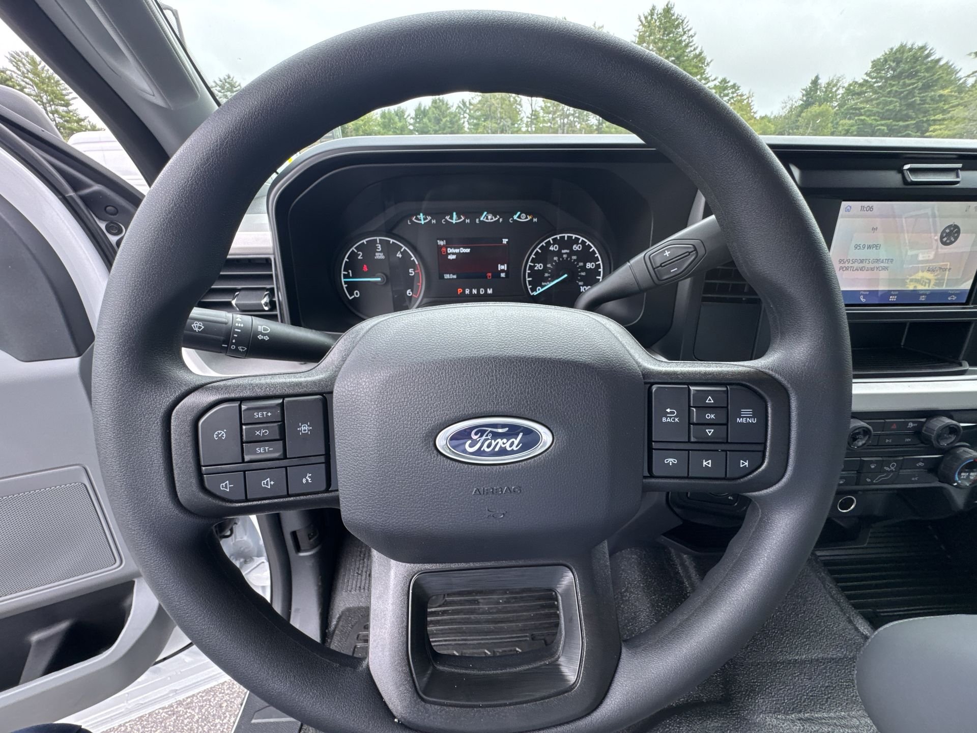 New 2026 Oxford White Ford F-350® XL image 8