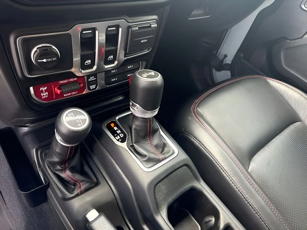 Used 2023 Gray Jeep Rubicon image 13