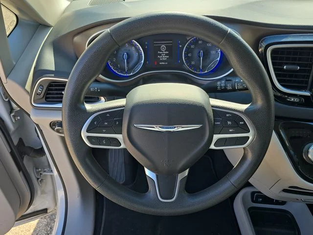 Certified Used 2018 White Chrysler Touring Plus image 25