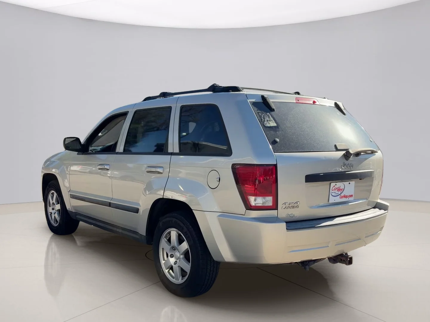 Used 2009 Gray Jeep LAREDO 4WD image 3