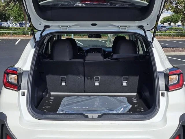 New 2026 CRYSTAL WHITE PEARL Subaru Base image 8