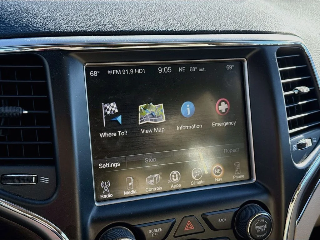Used 2017 Brown Jeep Limited image 18