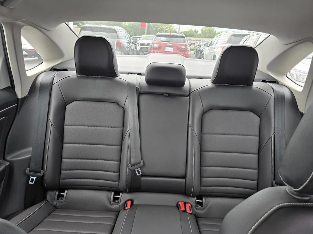 Used 2024 Opal White Pearl Volkswagen SE image 19