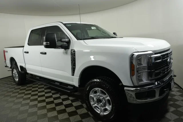 New 2026 Oxford White Ford F-350® XLT image 1
