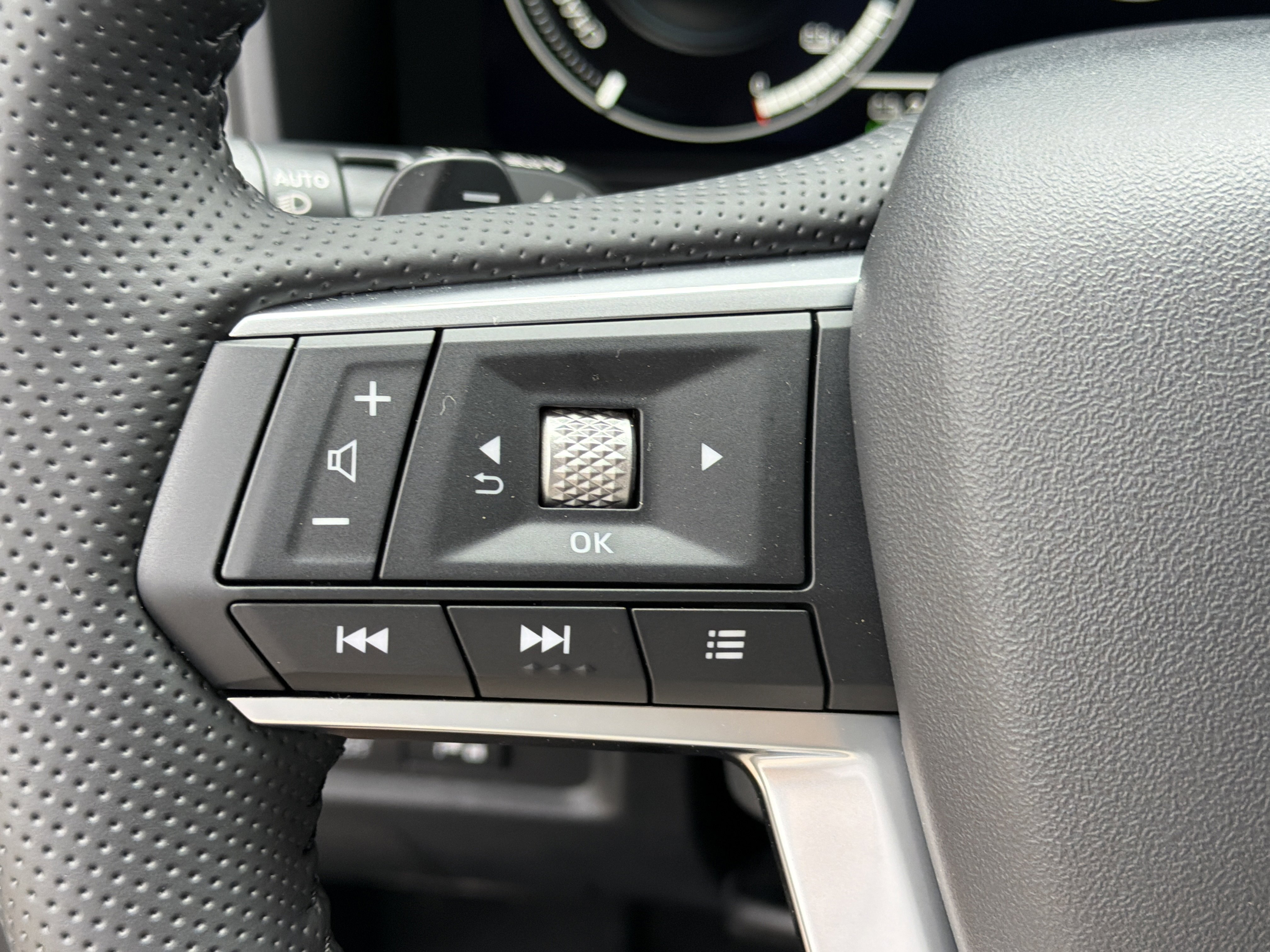 New 2026 Moonrock Gray Nissan SL image 26